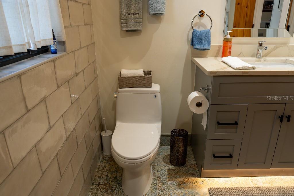 Image 24 of 52 For 4050 Salem Square Court