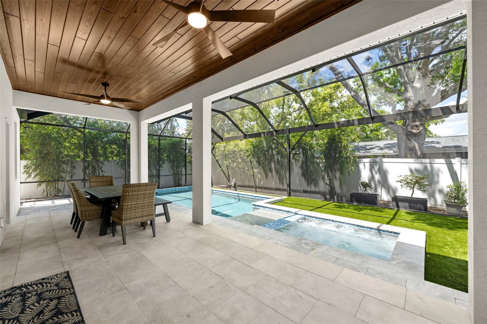 Listing photo id 22 for 3601 Rogers Avenue