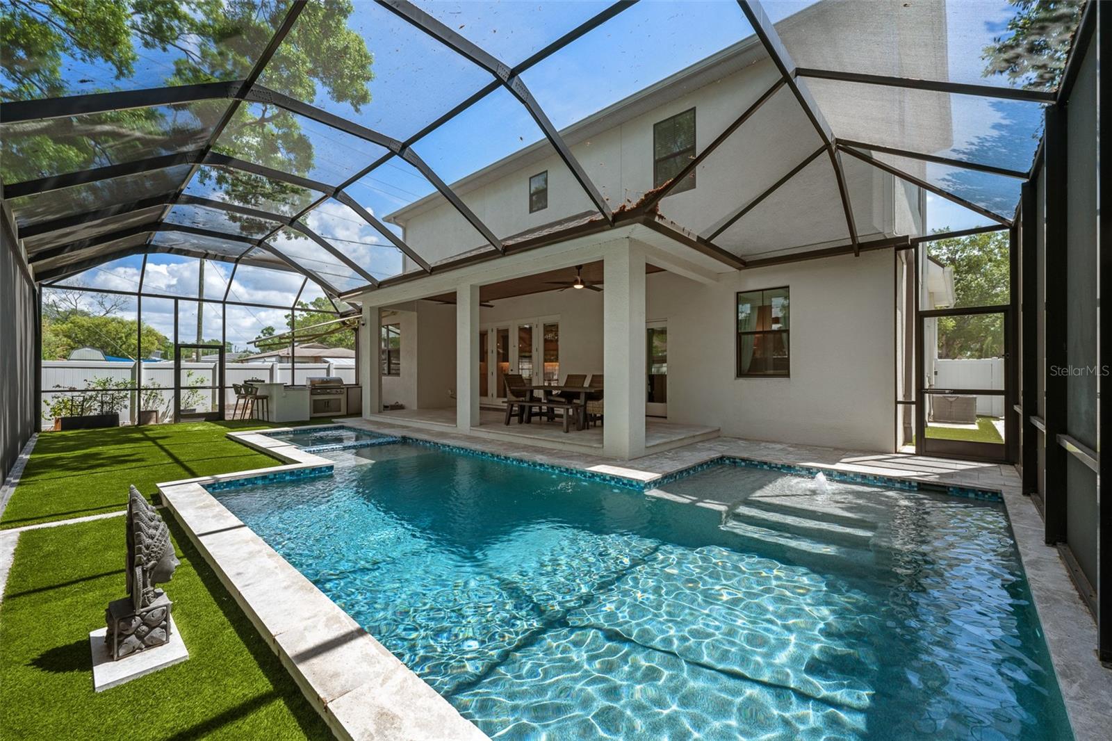 Listing photo id 28 for 3601 Rogers Avenue