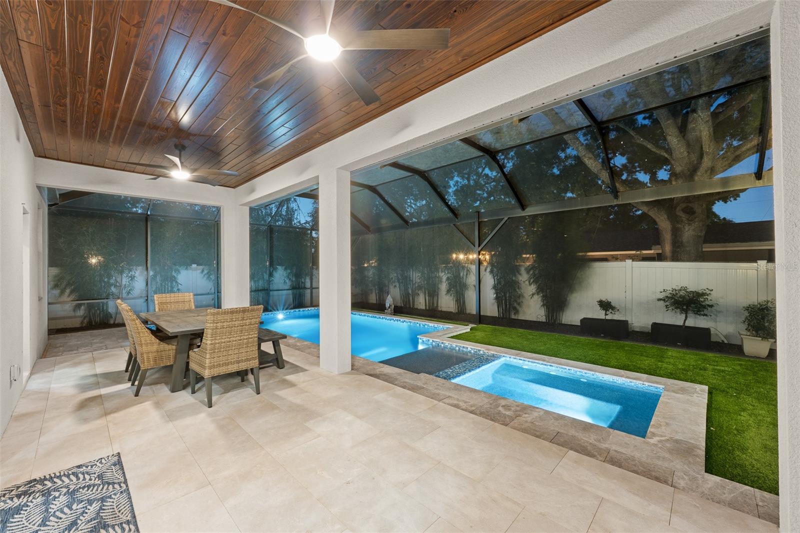 Listing photo id 32 for 3601 Rogers Avenue