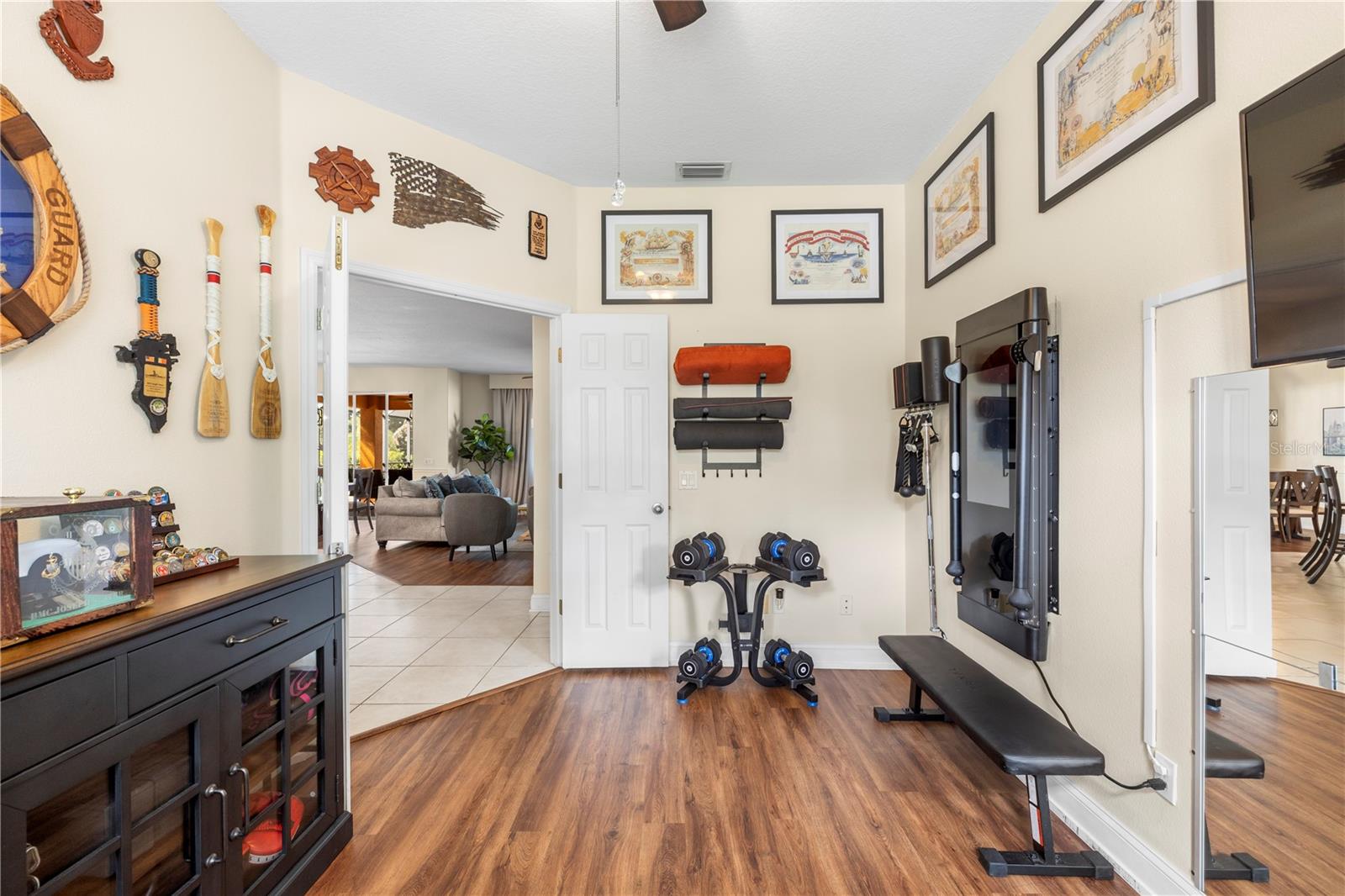 Image 18 of 75 For 13716 18th Place E