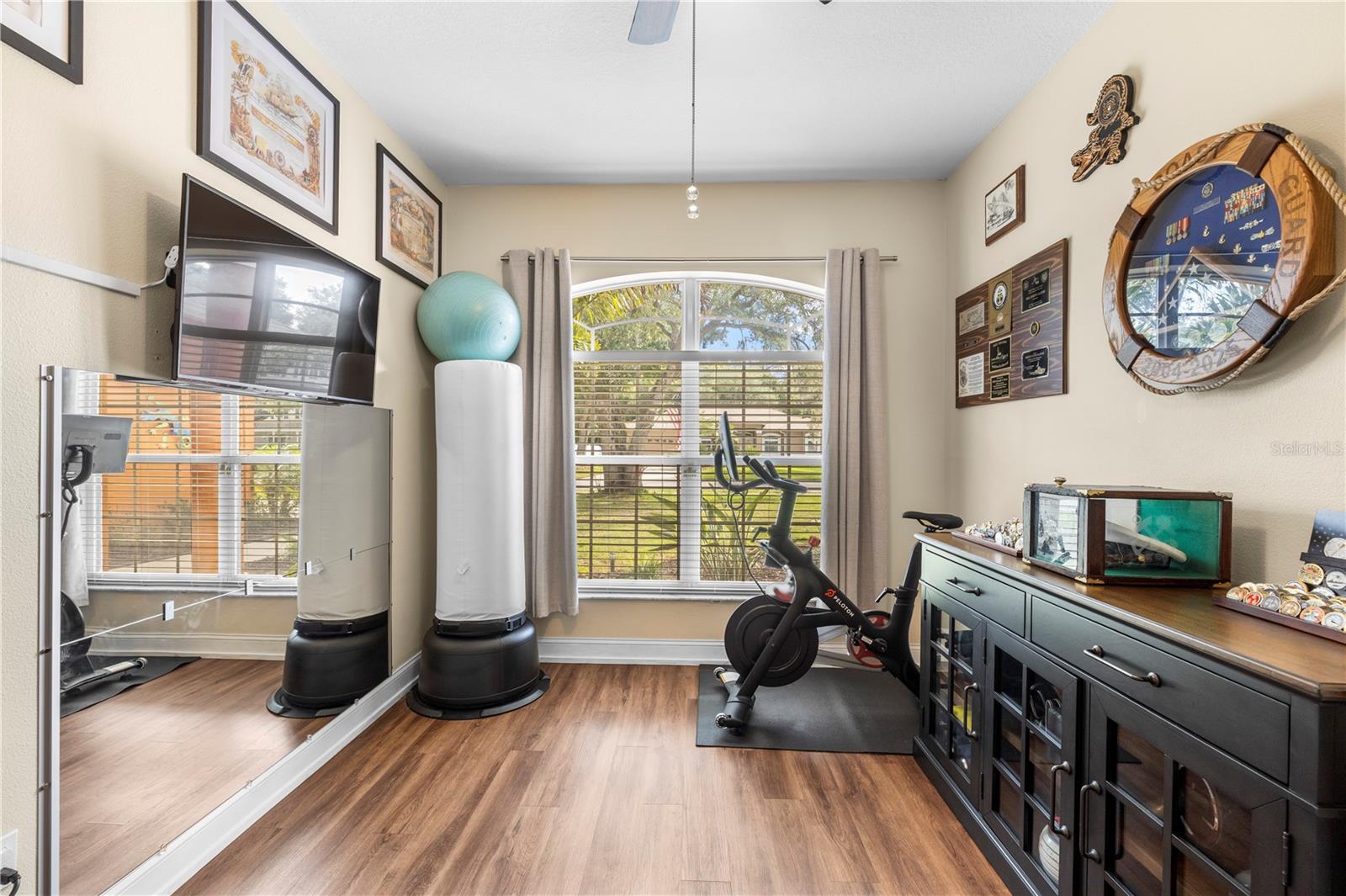 Image 19 of 75 For 13716 18th Place E