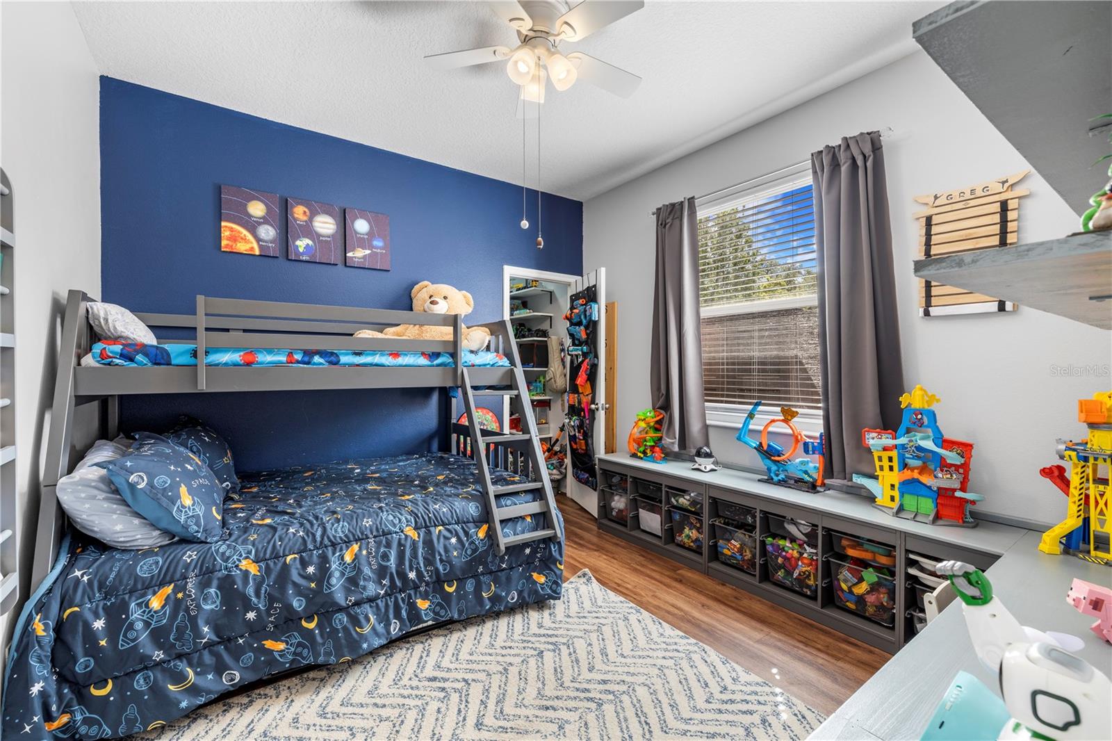 Image 29 of 75 For 13716 18th Place E