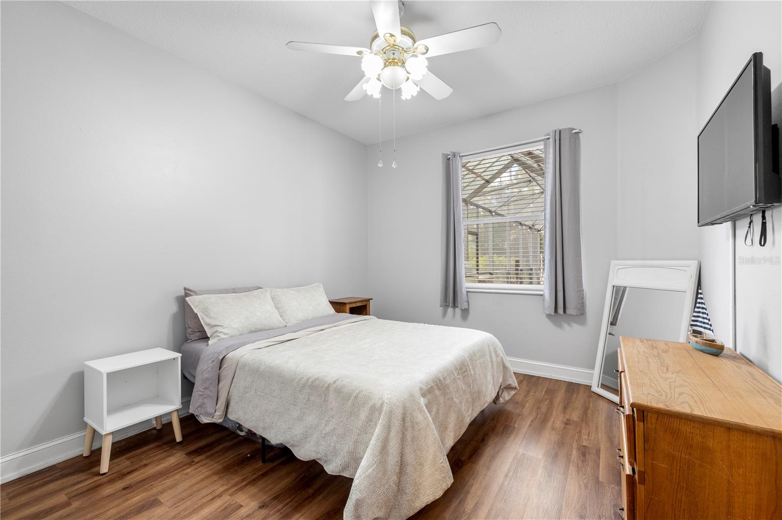 Image 35 of 75 For 13716 18th Place E