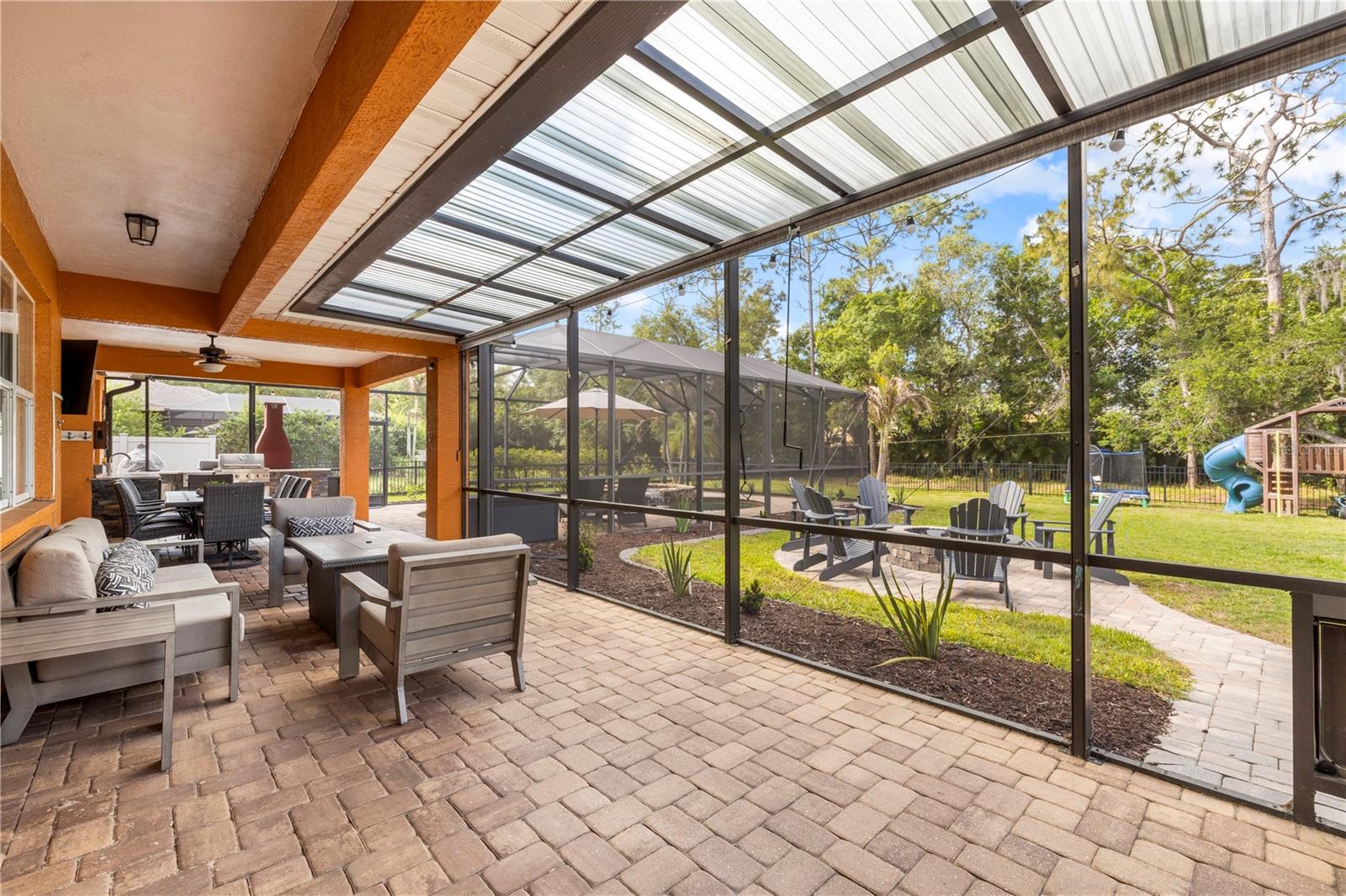 Image 45 of 75 For 13716 18th Place E