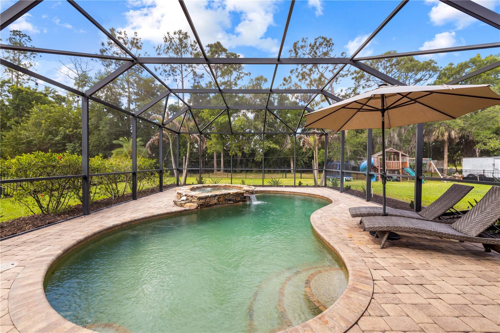 Image 47 of 75 For 13716 18th Place E