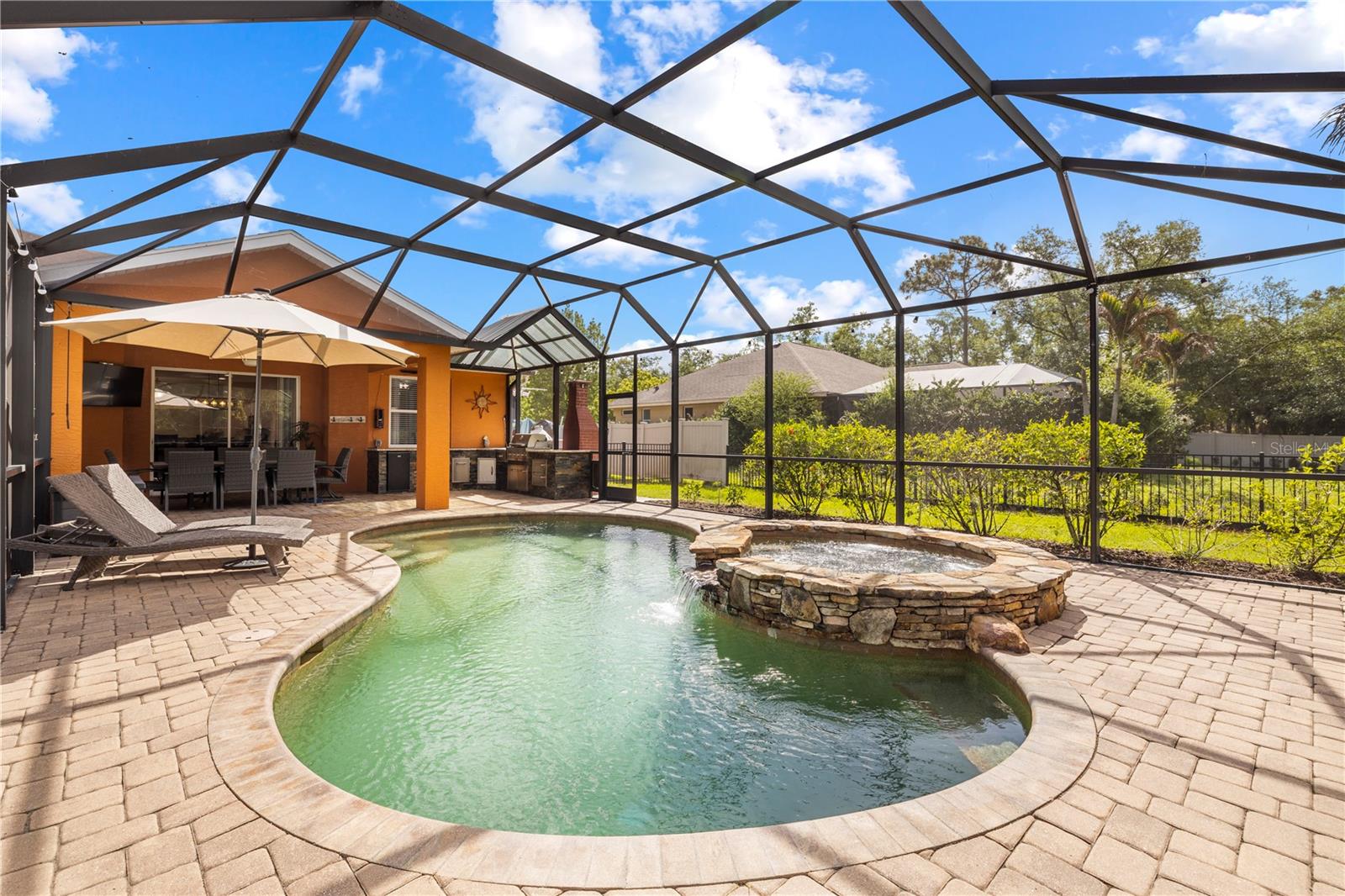 Image 50 of 75 For 13716 18th Place E