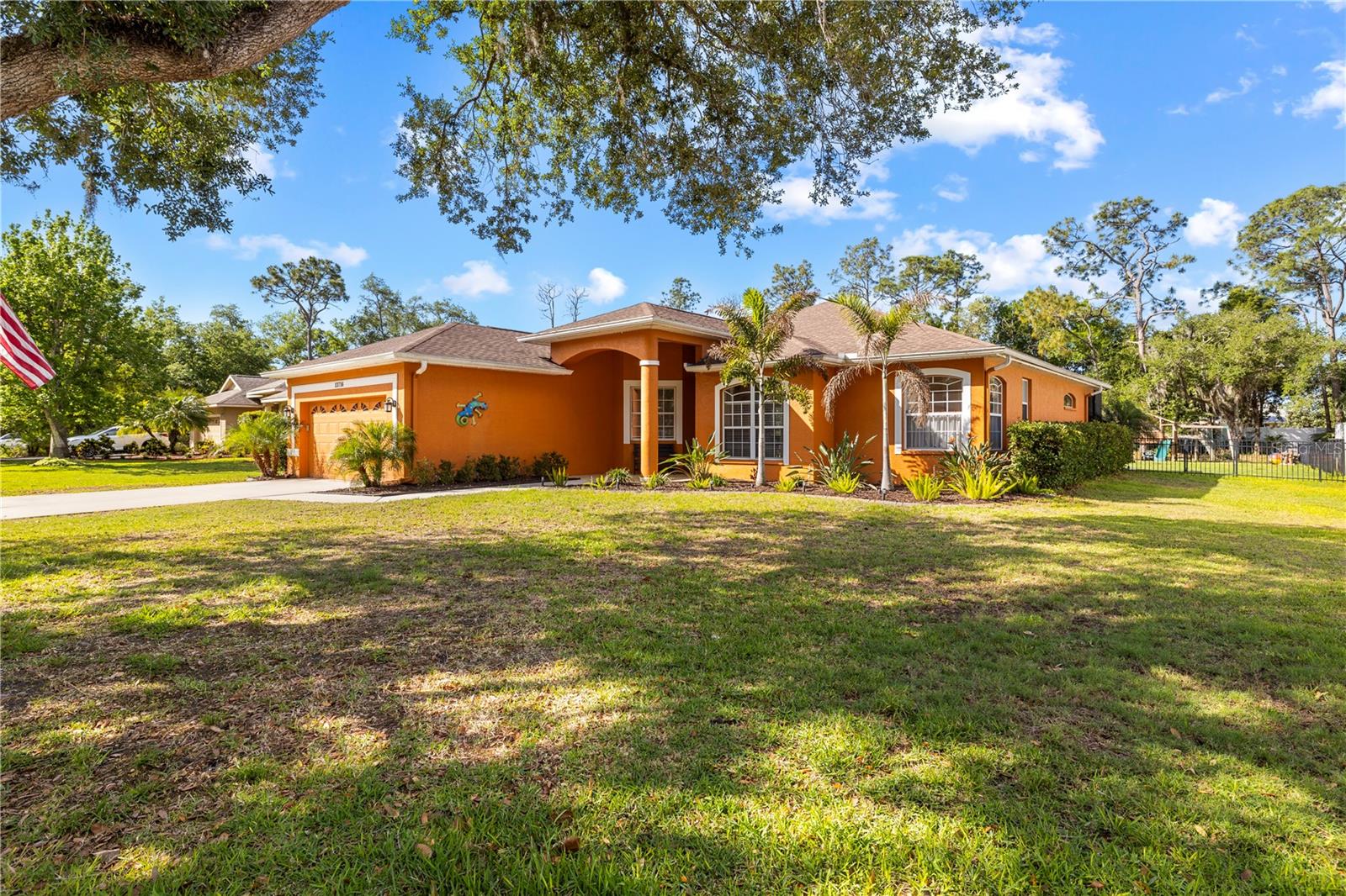 Image 62 of 75 For 13716 18th Place E