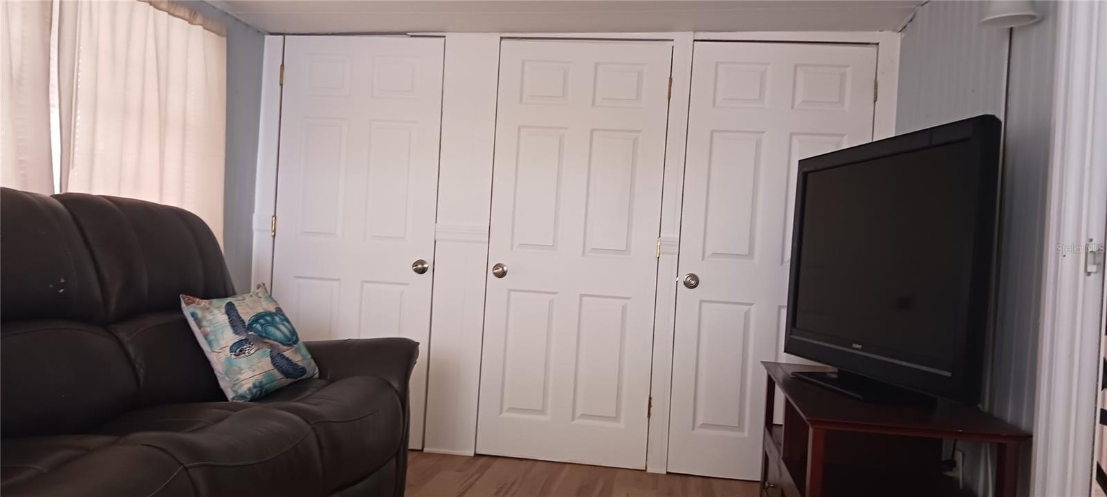 Image 42 of 51 For 10913 Liberty Drive