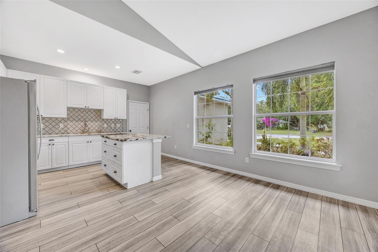 Image 11 of 58 For 2936 Norman Avenue