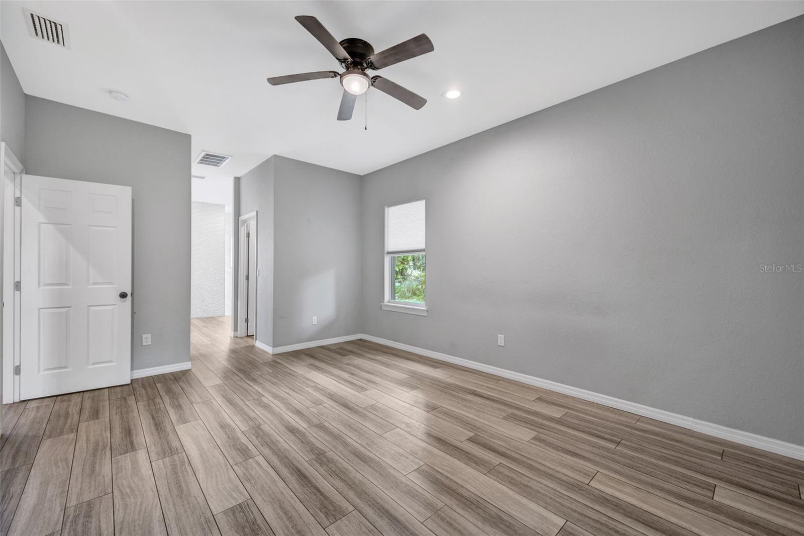 Image 19 of 58 For 2936 Norman Avenue