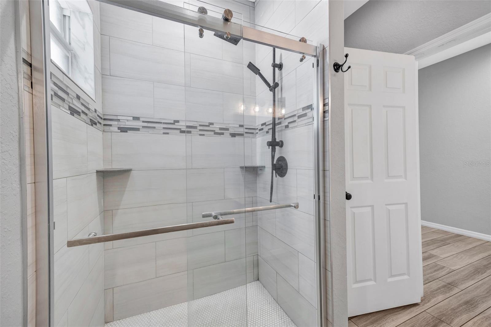 Image 31 of 58 For 2936 Norman Avenue