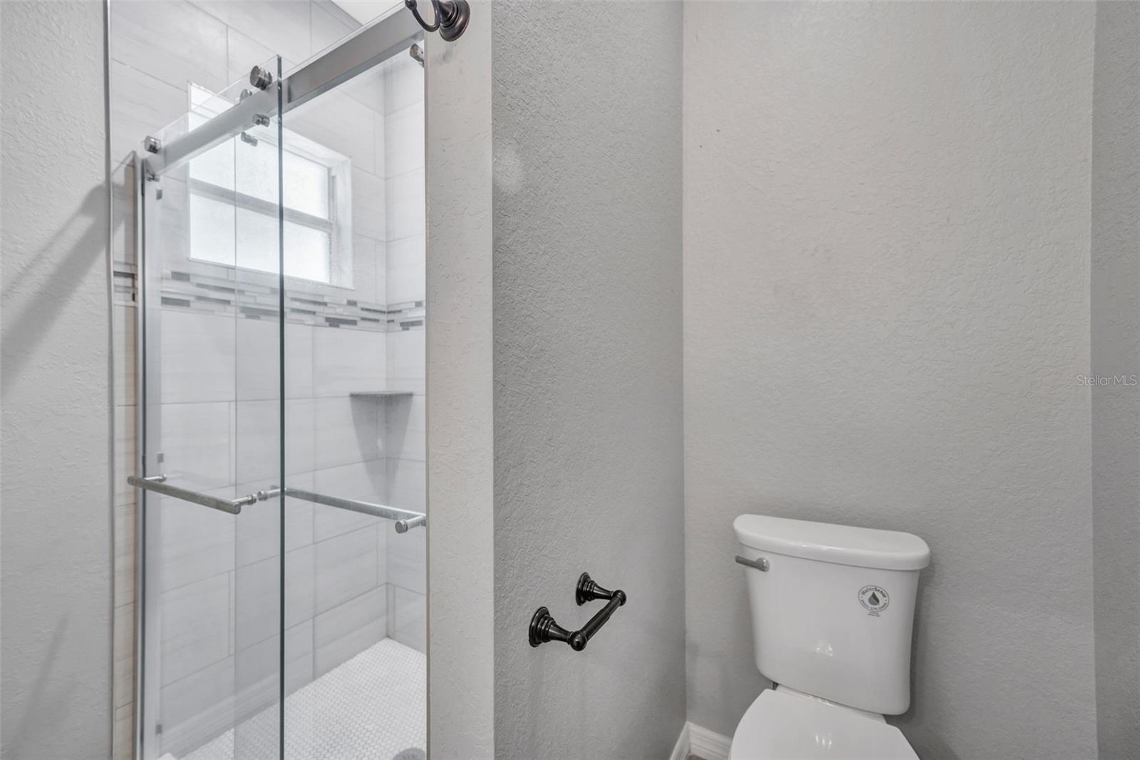 Image 32 of 58 For 2936 Norman Avenue