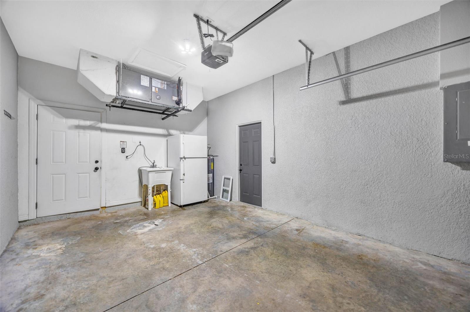 Image 36 of 58 For 2936 Norman Avenue