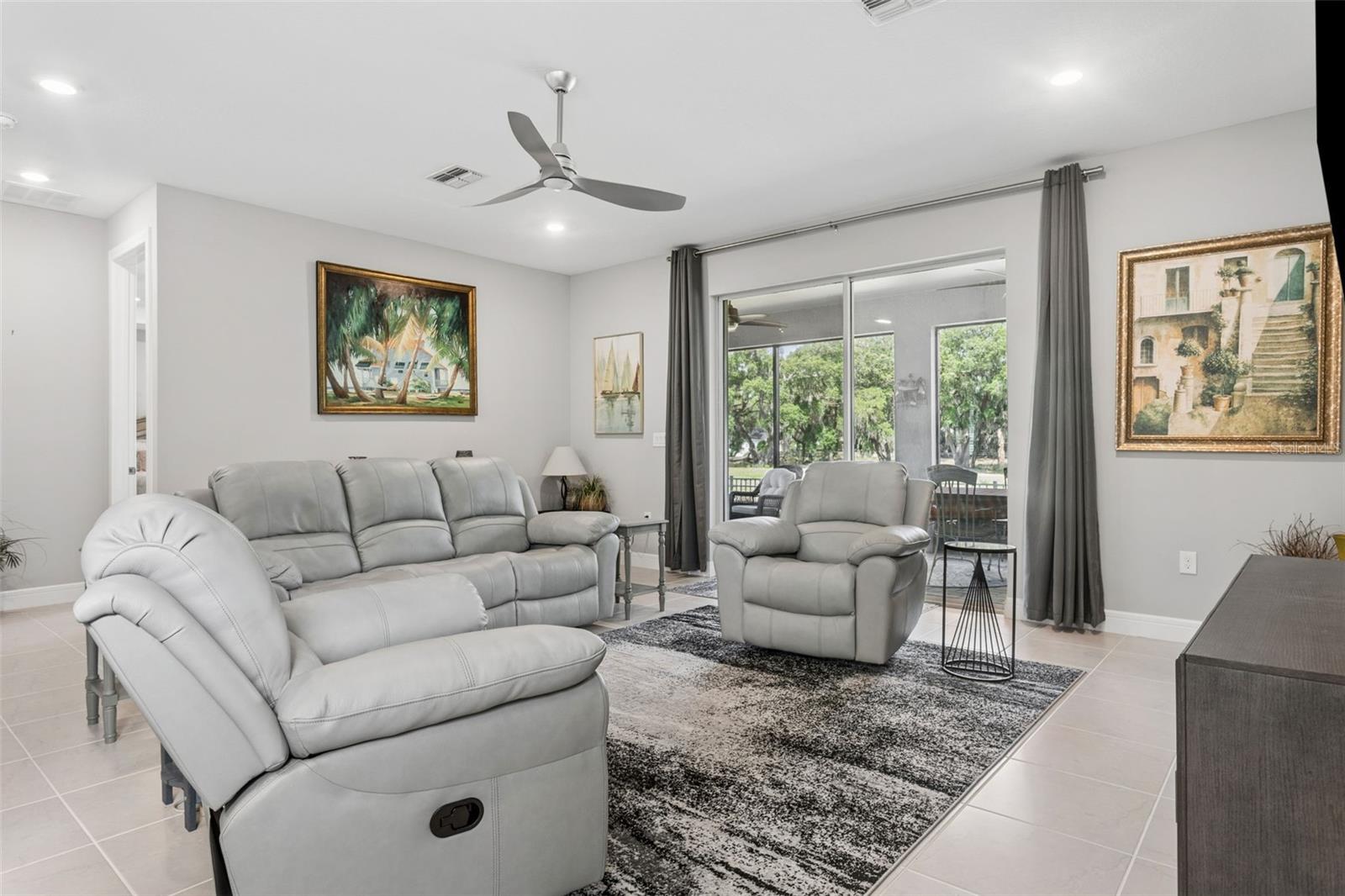 Image 12 of 34 For 6382 Bradford Woods Drive