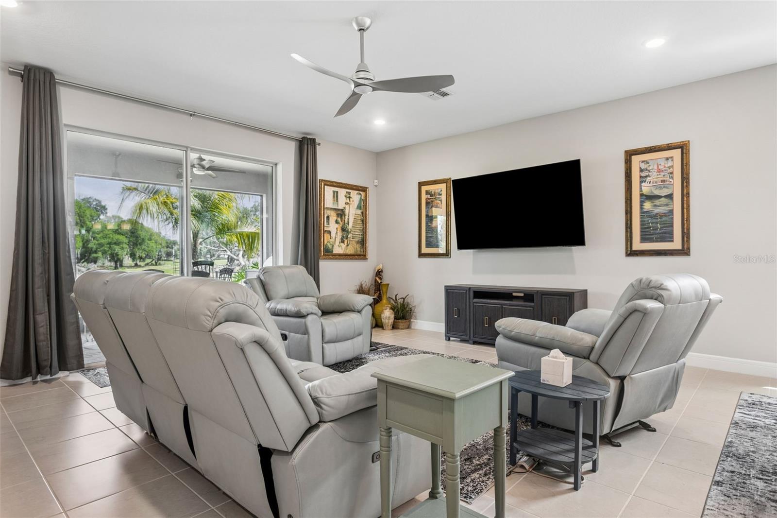 Image 13 of 34 For 6382 Bradford Woods Drive