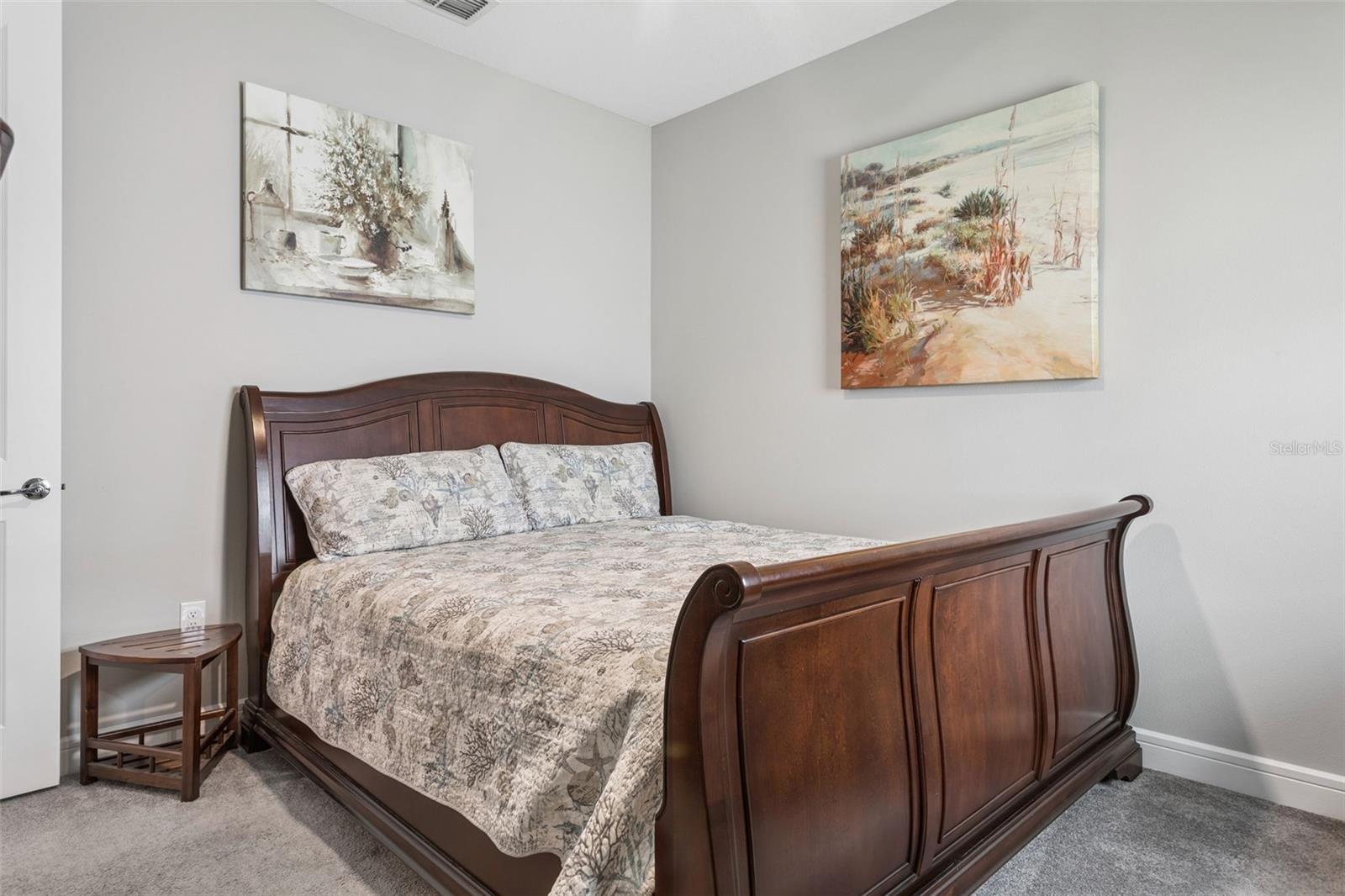 Image 17 of 34 For 6382 Bradford Woods Drive