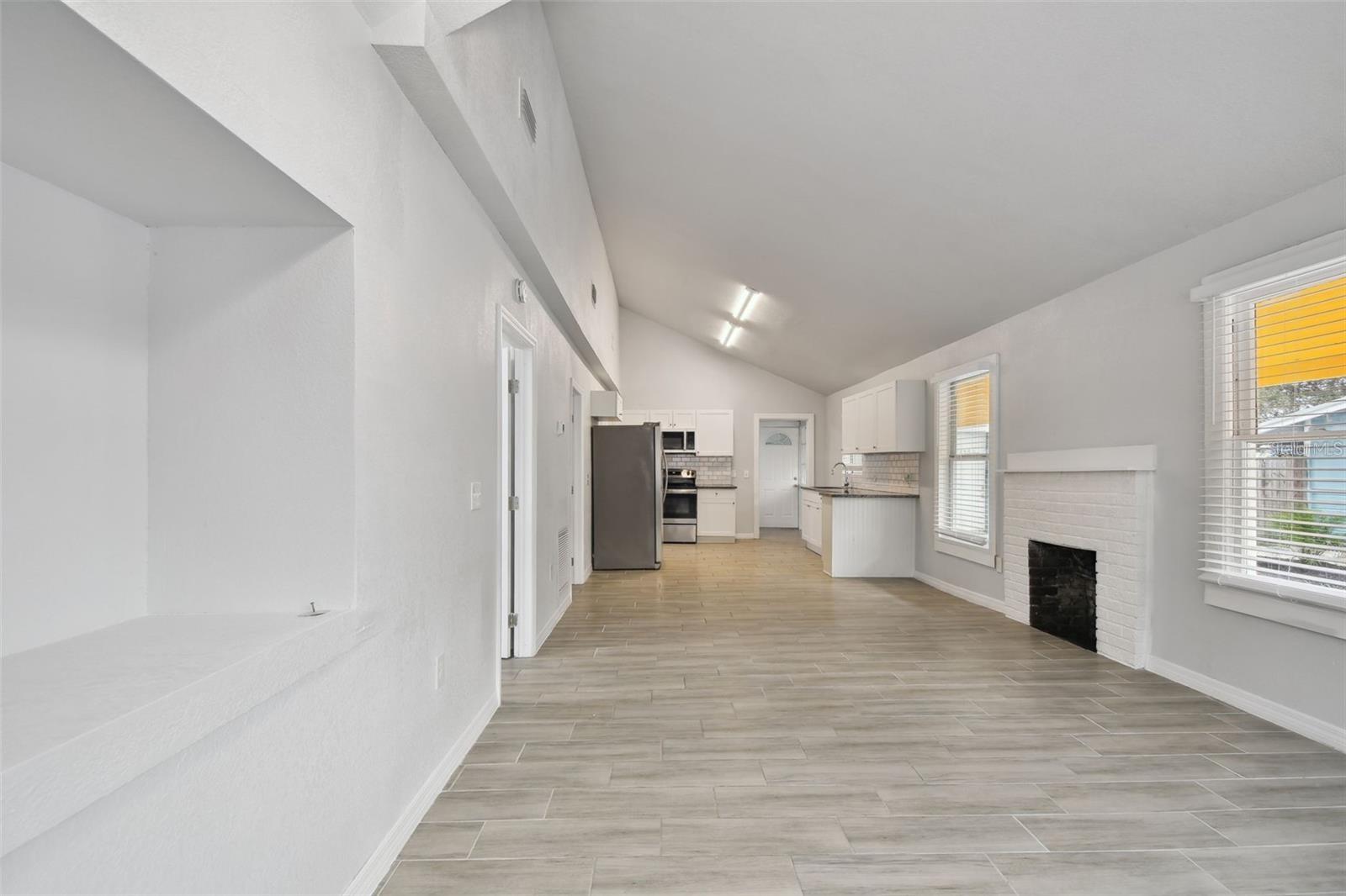 Image 13 of 24 For 1415 10th Avenue W