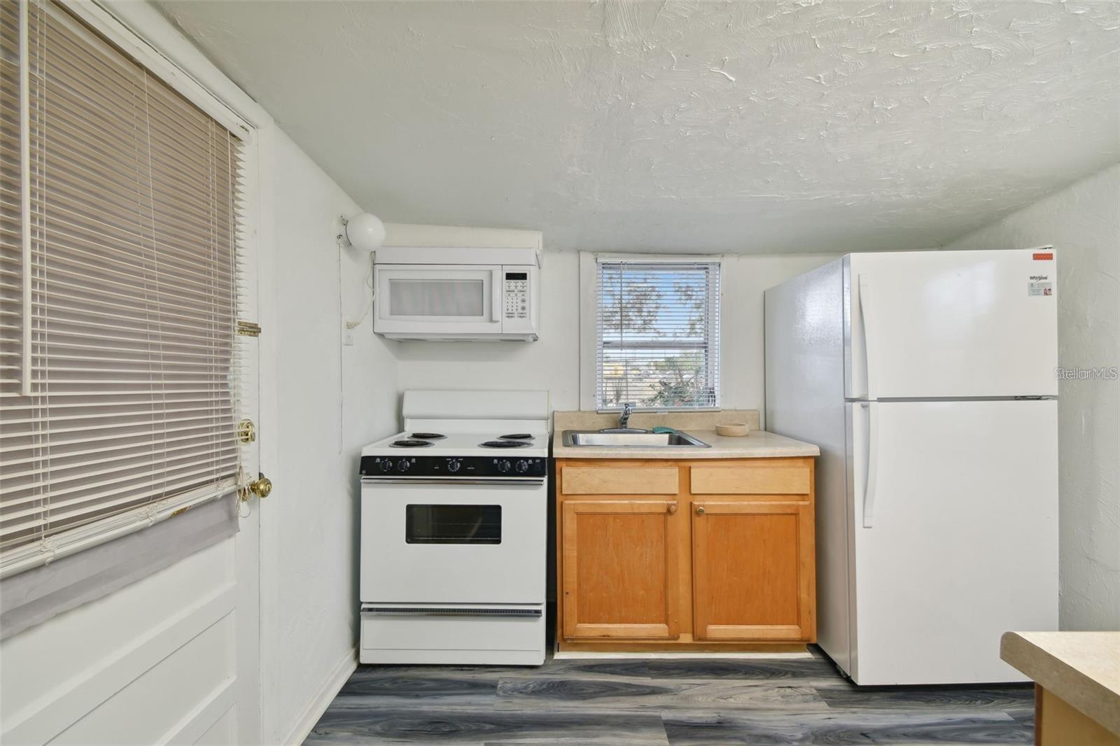 Image 19 of 24 For 1415 10th Avenue W