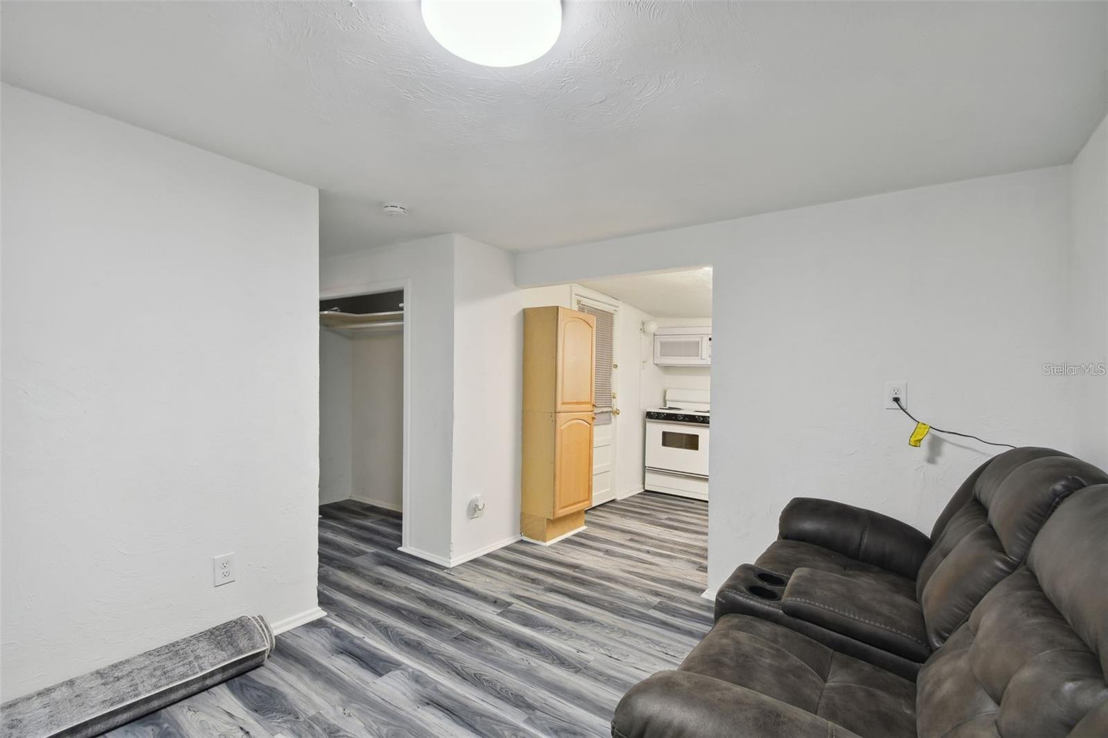 Image 21 of 24 For 1415 10th Avenue W