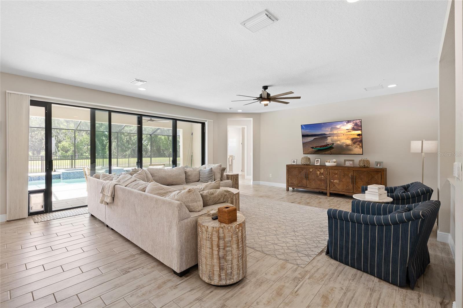 Image 17 of 64 For 12940 Steed Trace Loop