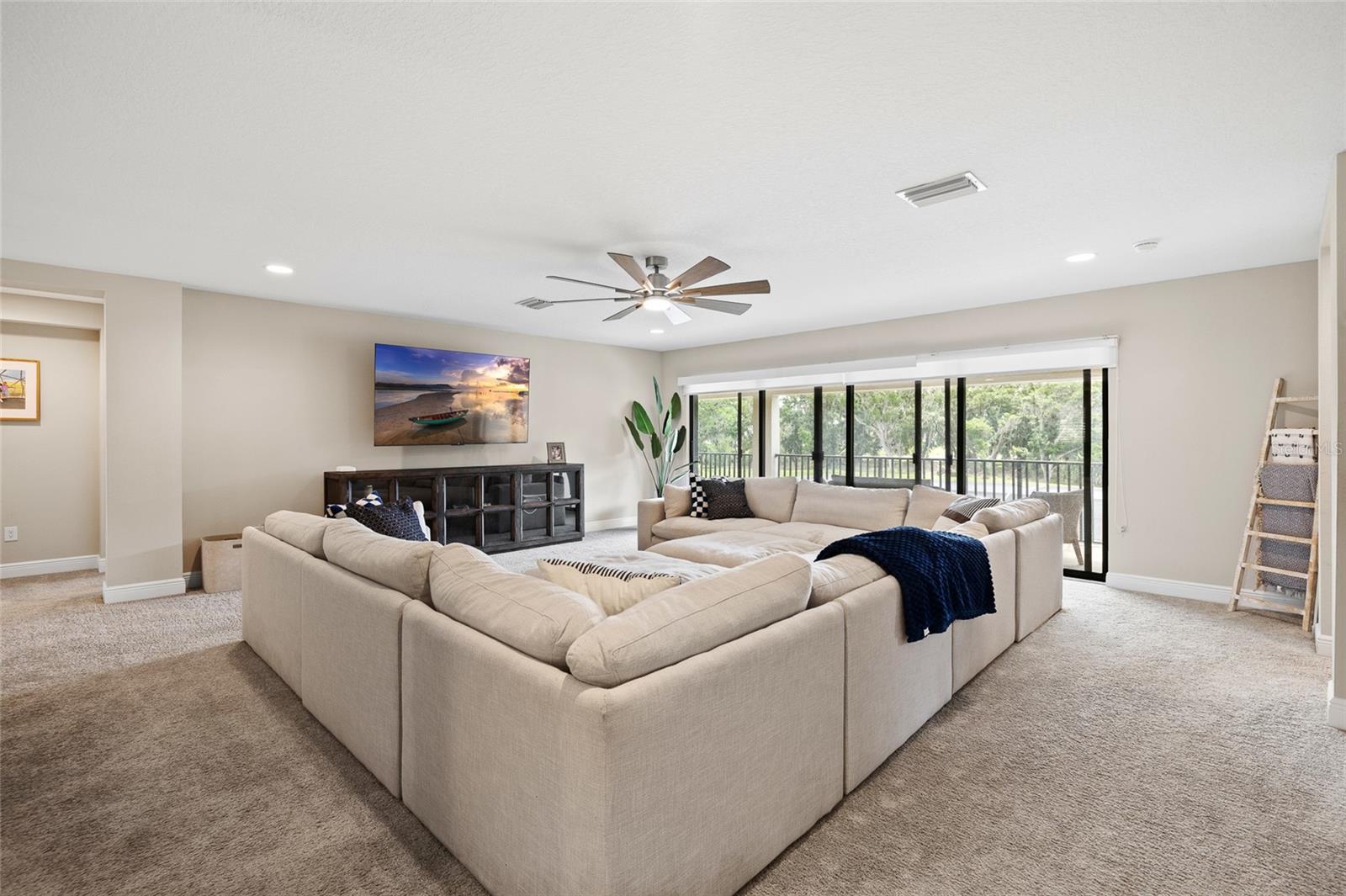 Image 24 of 64 For 12940 Steed Trace Loop