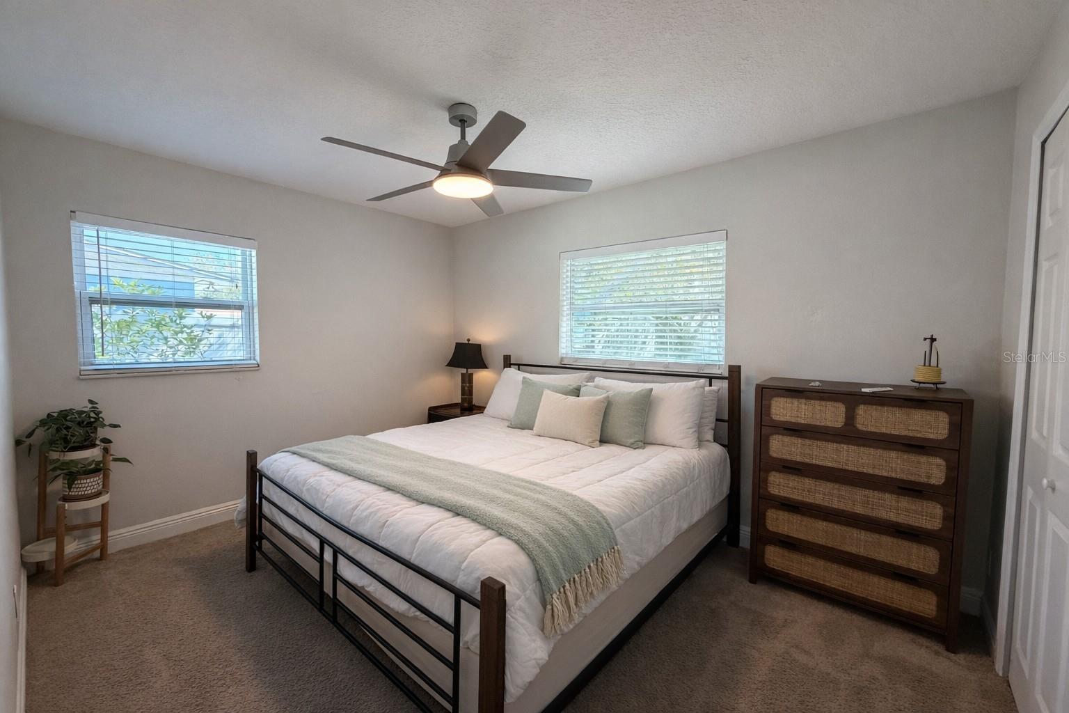 Image 10 of 23 For 3748 Manatee Drive Se