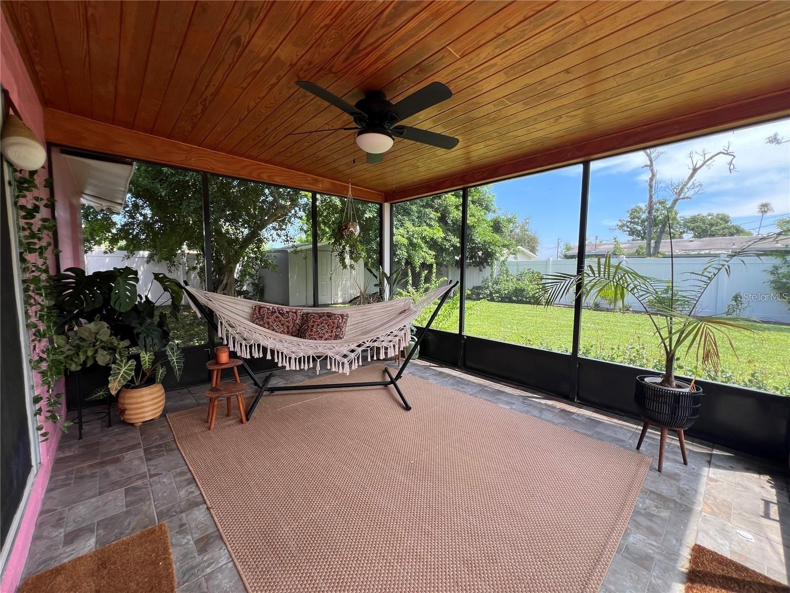 Image 15 of 23 For 3748 Manatee Drive Se