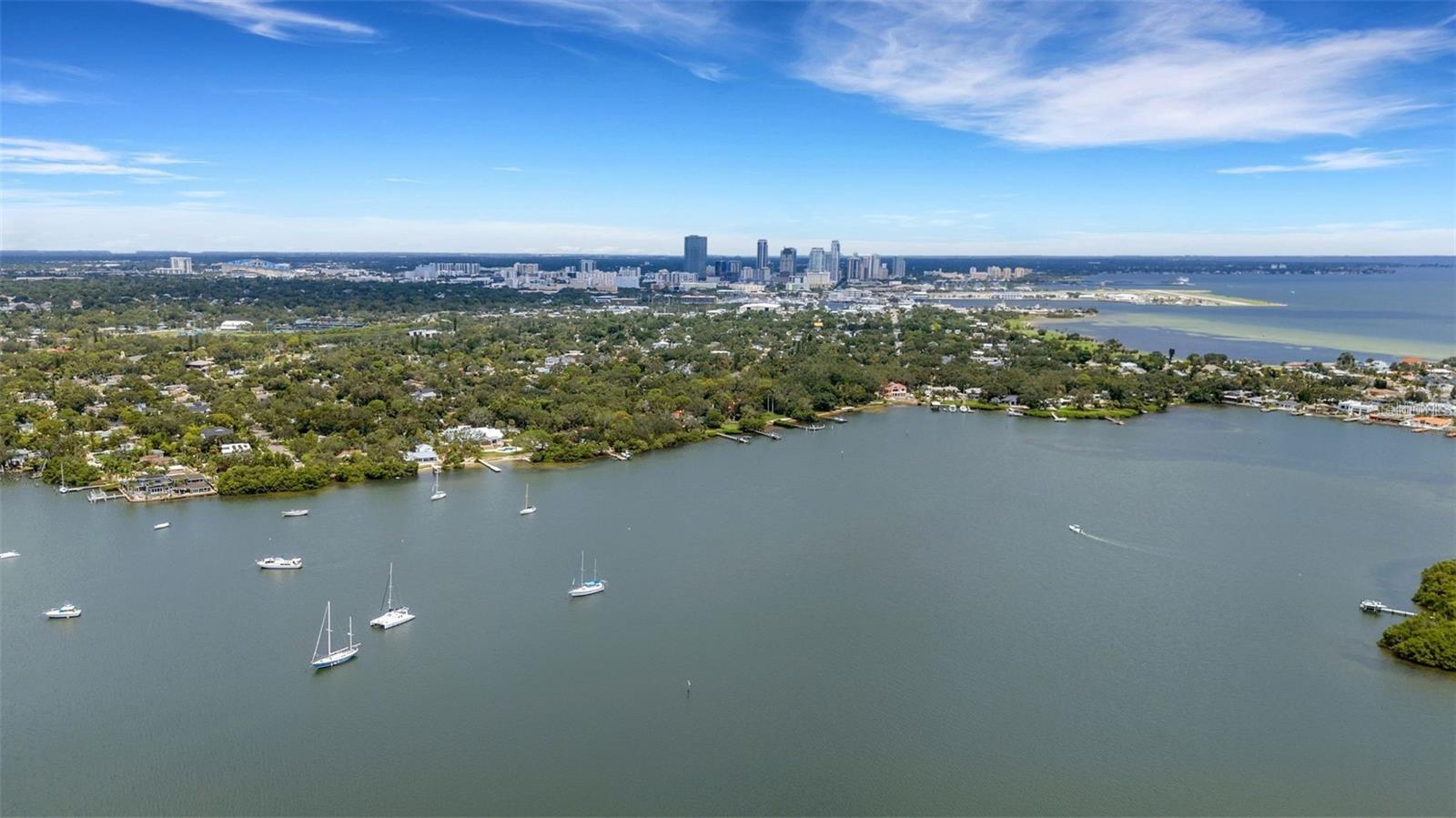 Image 20 of 23 For 3748 Manatee Drive Se