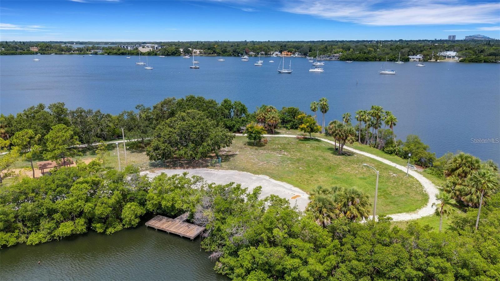 Image 21 of 23 For 3748 Manatee Drive Se