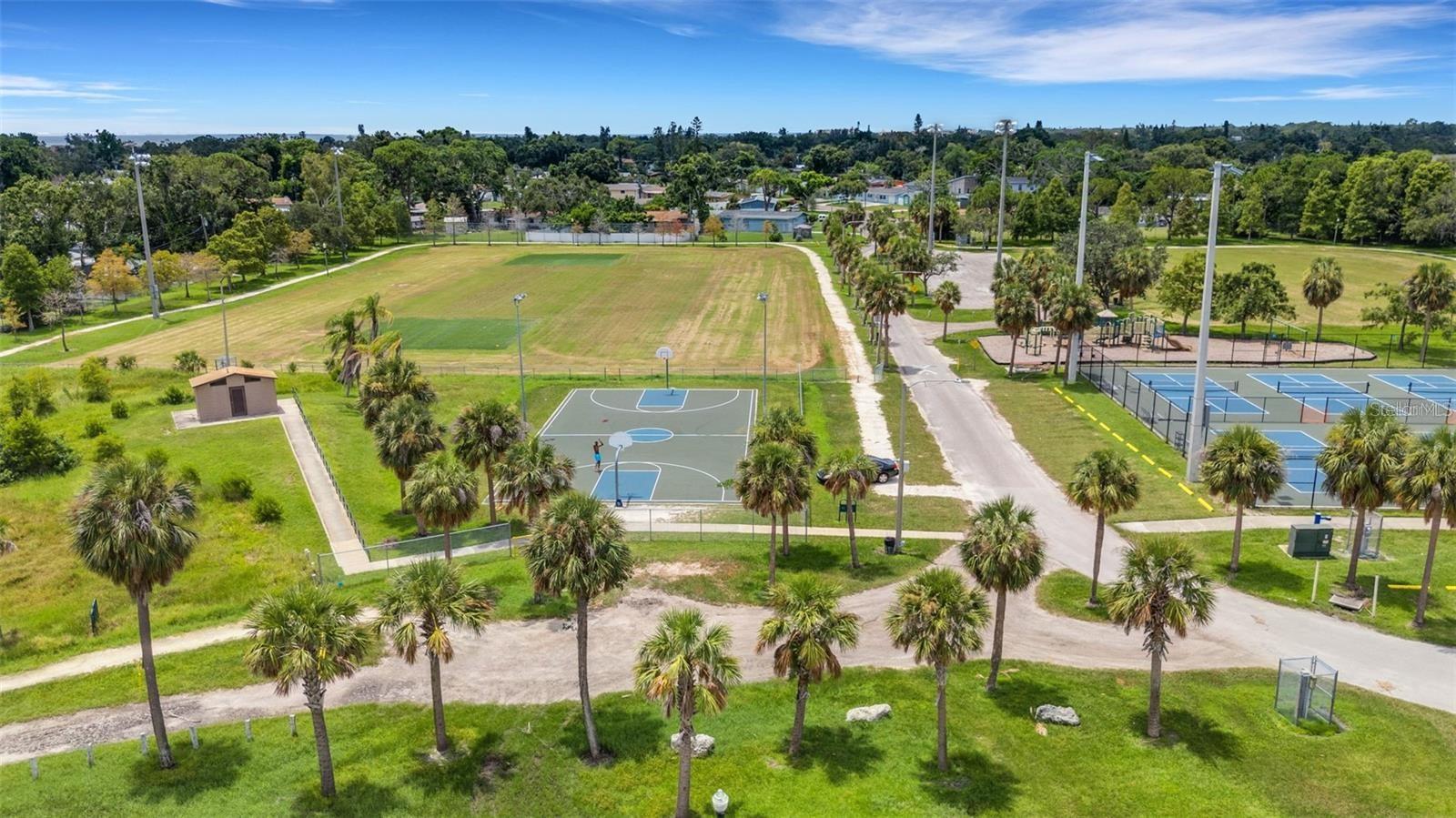 Image 22 of 23 For 3748 Manatee Drive Se