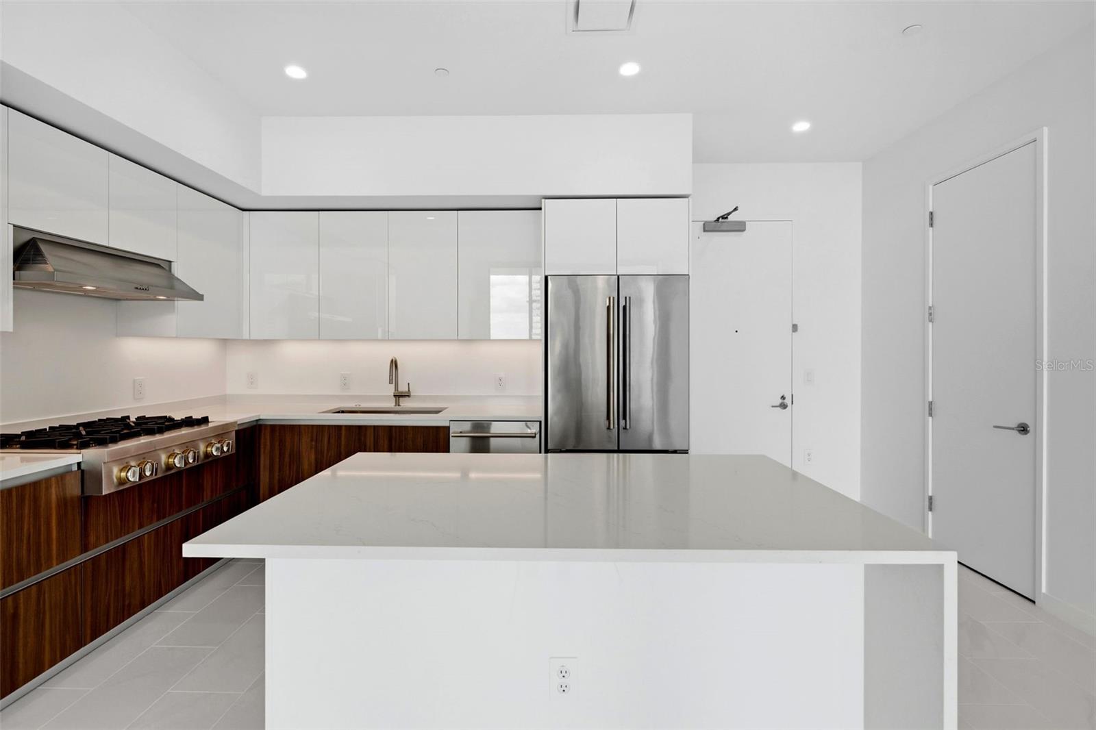 Image 20 of 68 For 400 Central Avenue 1903