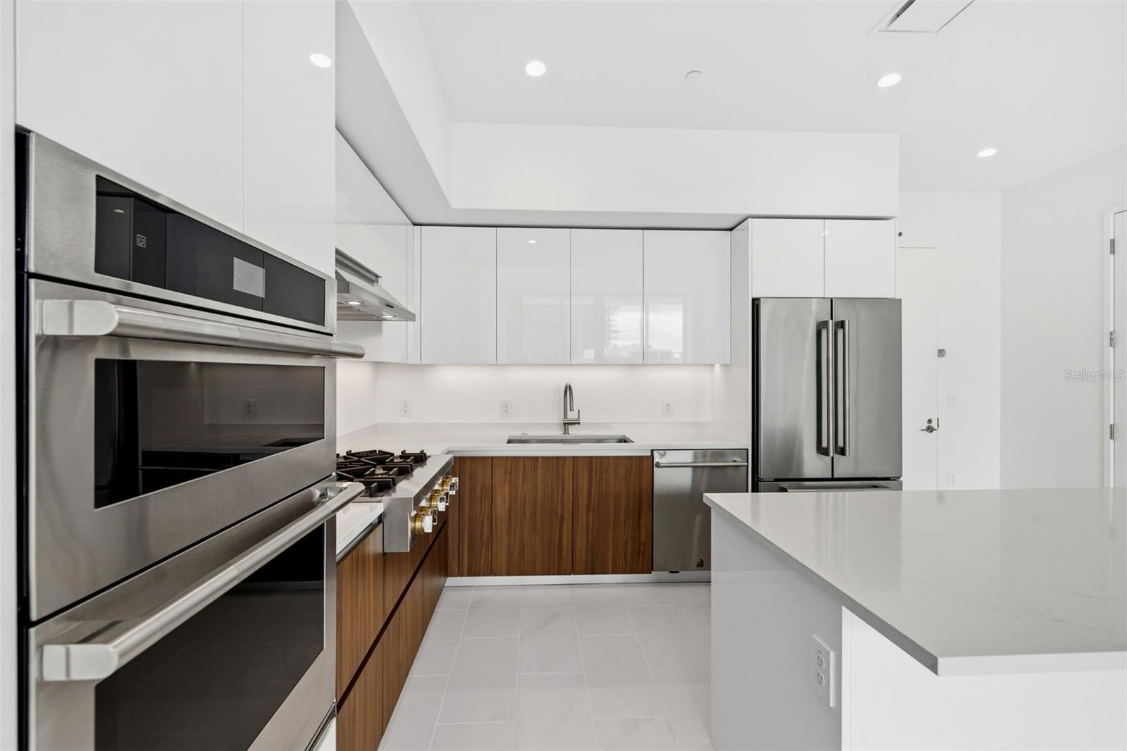 Image 21 of 68 For 400 Central Avenue 1903