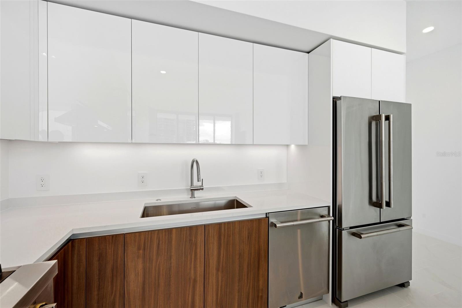 Image 23 of 68 For 400 Central Avenue 1903