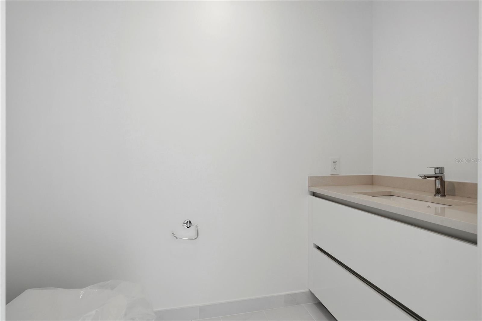 Image 27 of 68 For 400 Central Avenue 1903