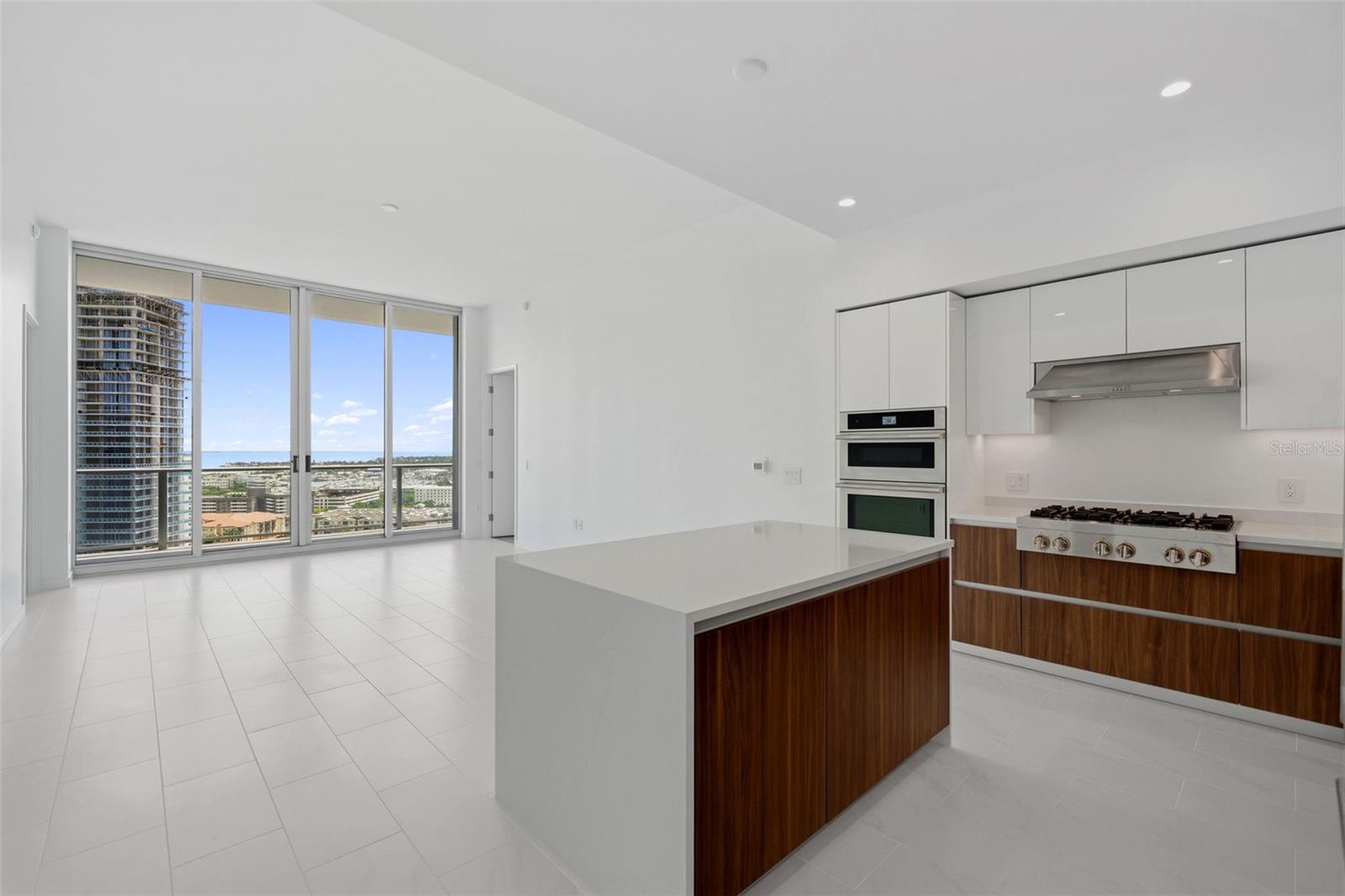 Image 3 of 68 For 400 Central Avenue 1903