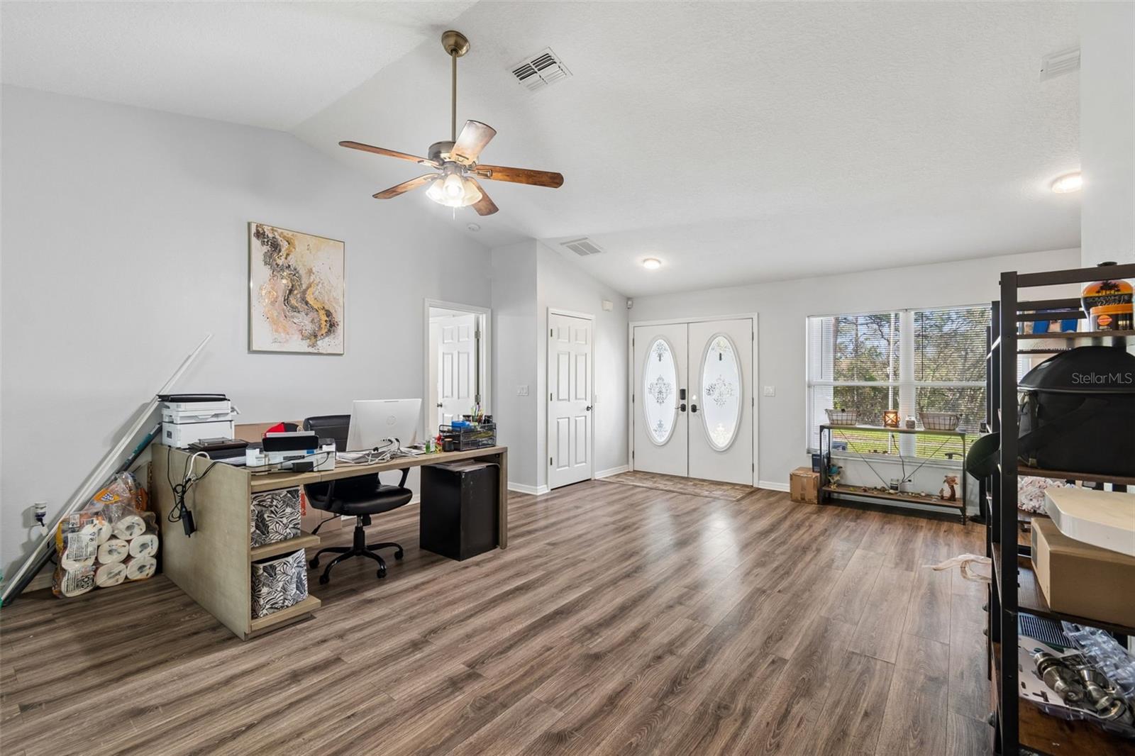 Listing photo id 14 for 12916 Ithaca Avenue