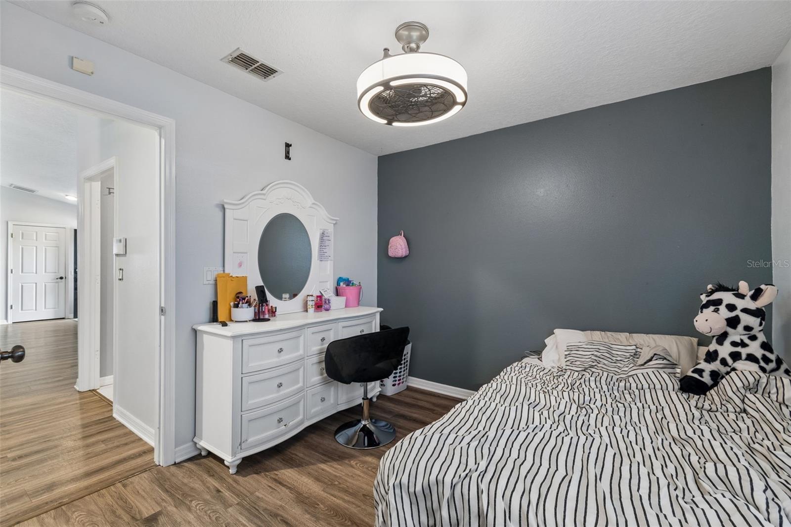 Listing photo id 21 for 12916 Ithaca Avenue