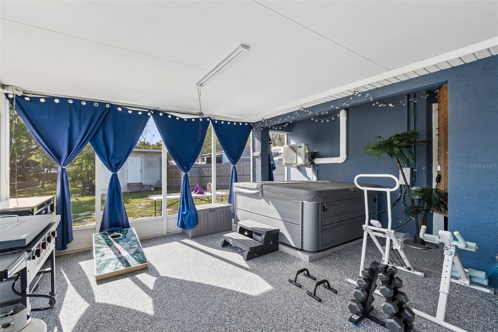 Listing photo id 27 for 12916 Ithaca Avenue