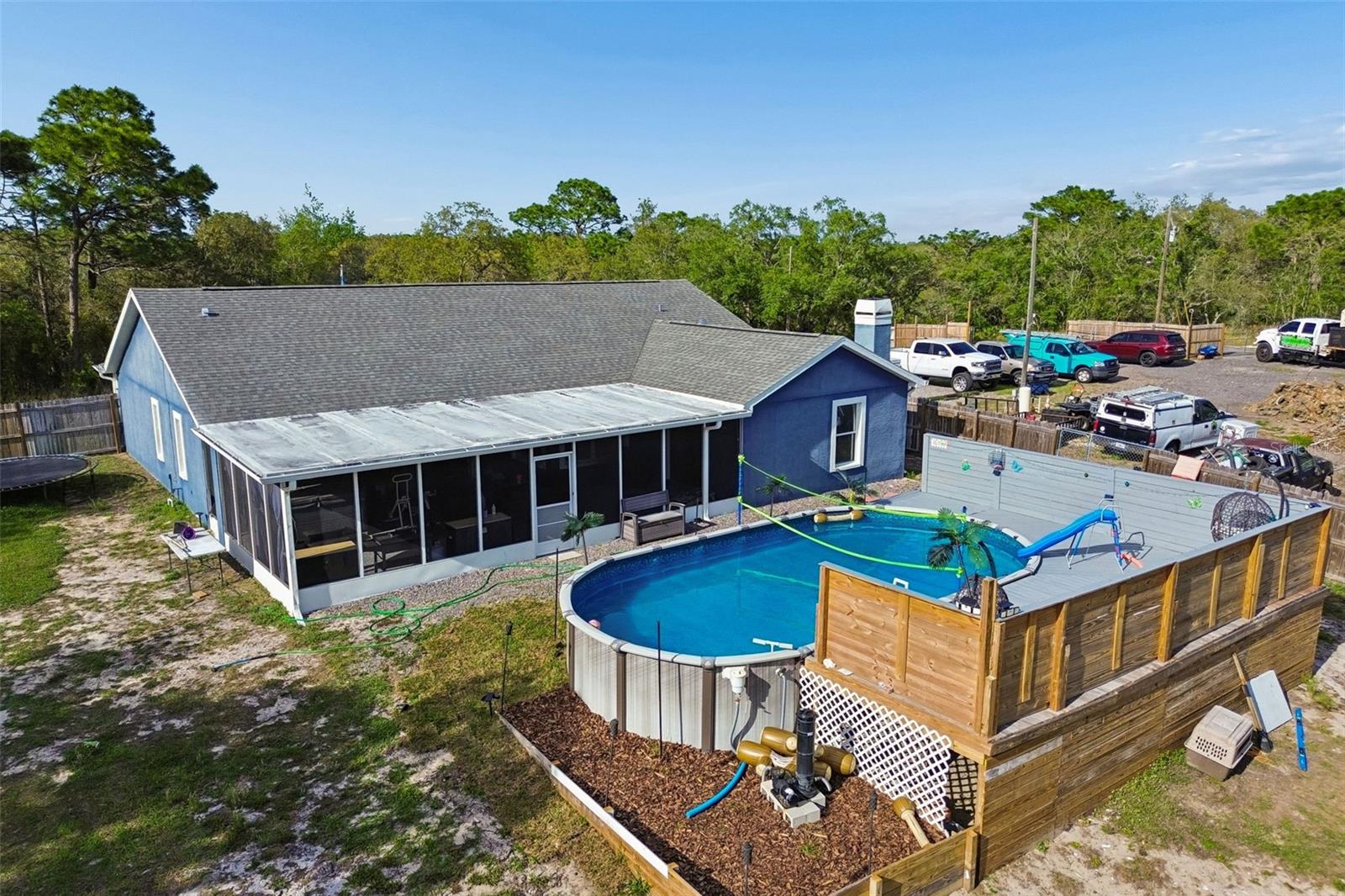 Listing photo id 28 for 12916 Ithaca Avenue