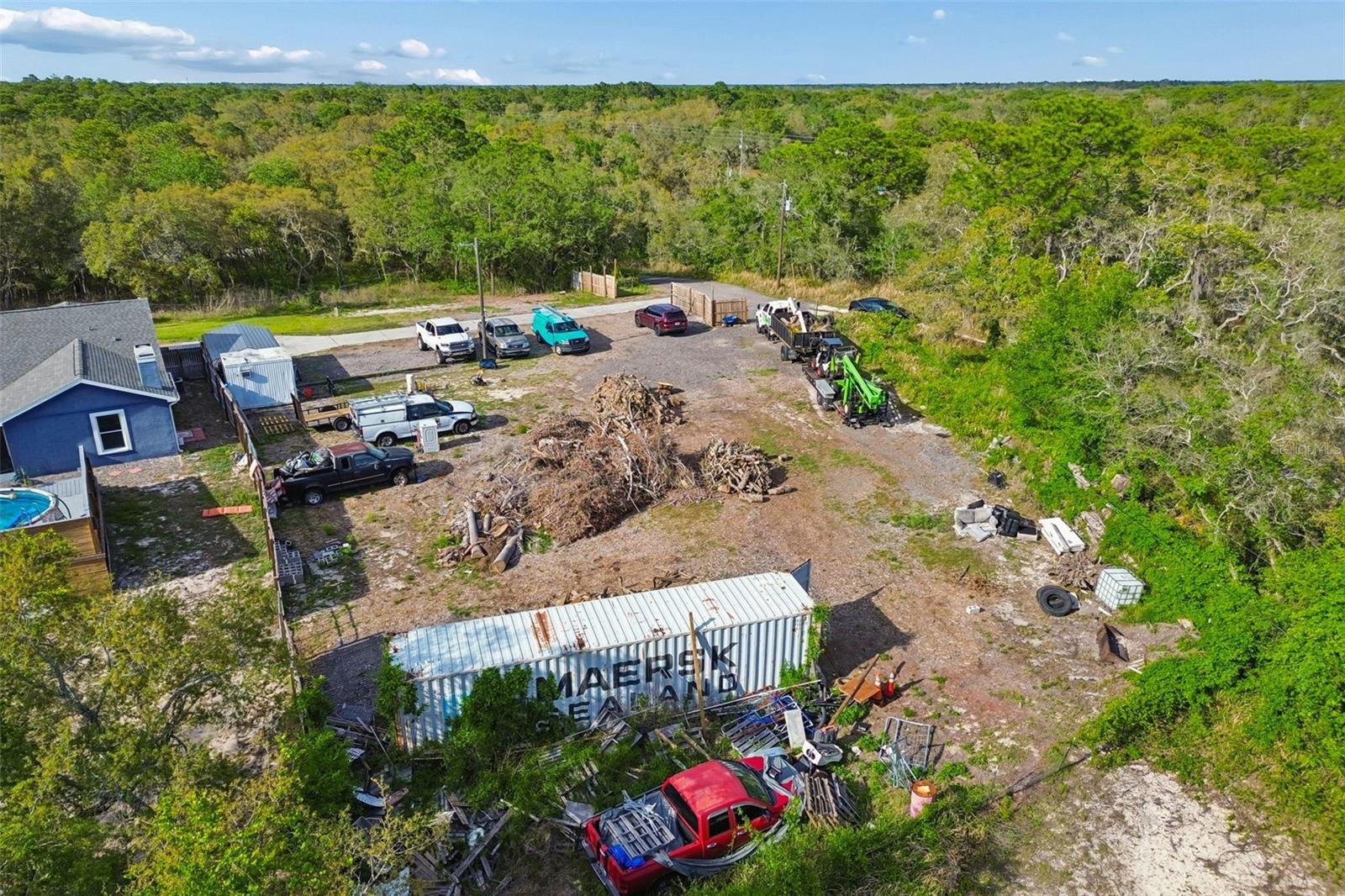 Listing photo id 36 for 12916 Ithaca Avenue