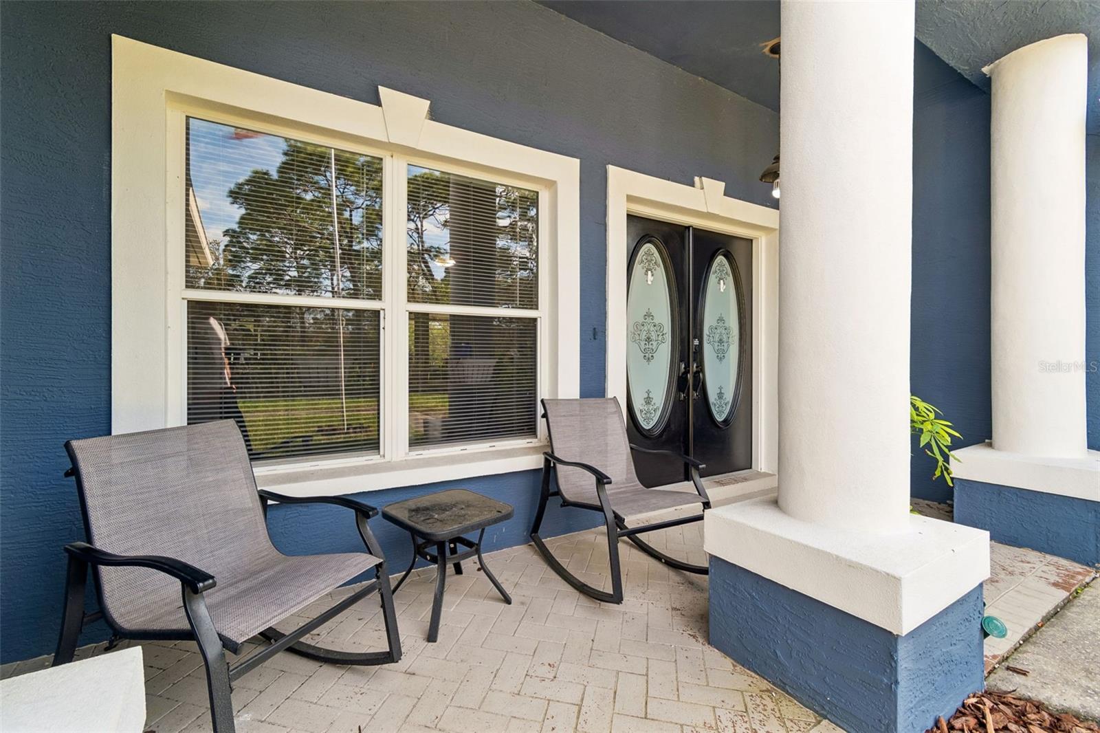 Listing photo id 2 for 12916 Ithaca Avenue