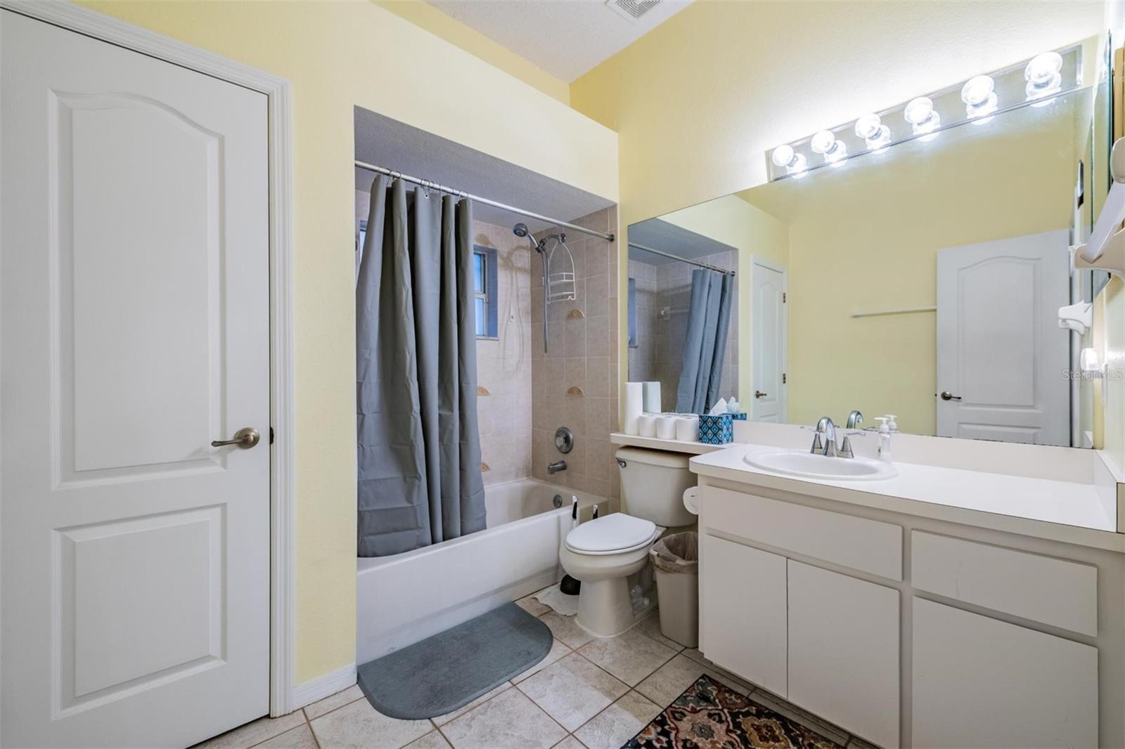 Image 35 of 57 For 13566 Rudi Loop