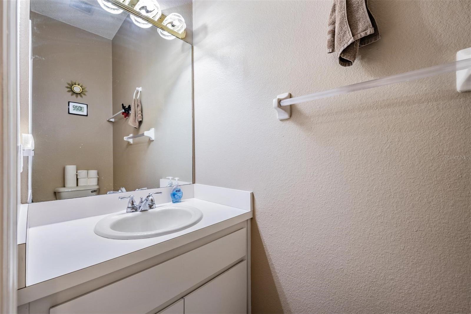 Image 38 of 57 For 13566 Rudi Loop