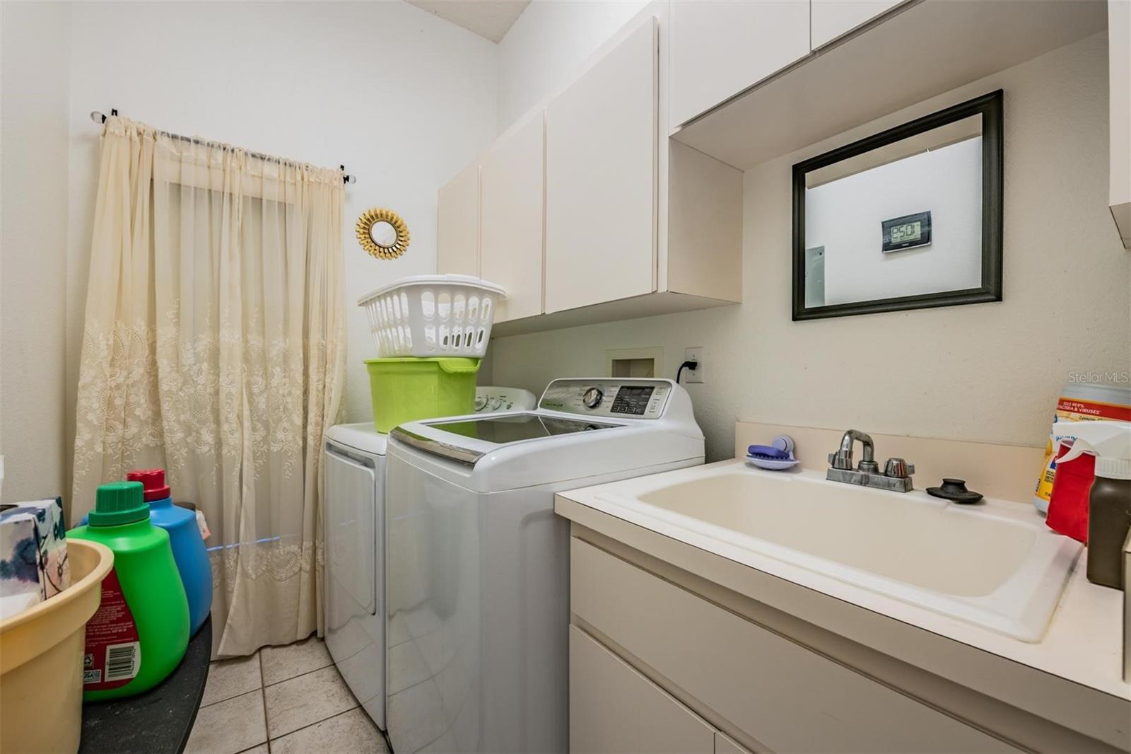 Image 39 of 57 For 13566 Rudi Loop