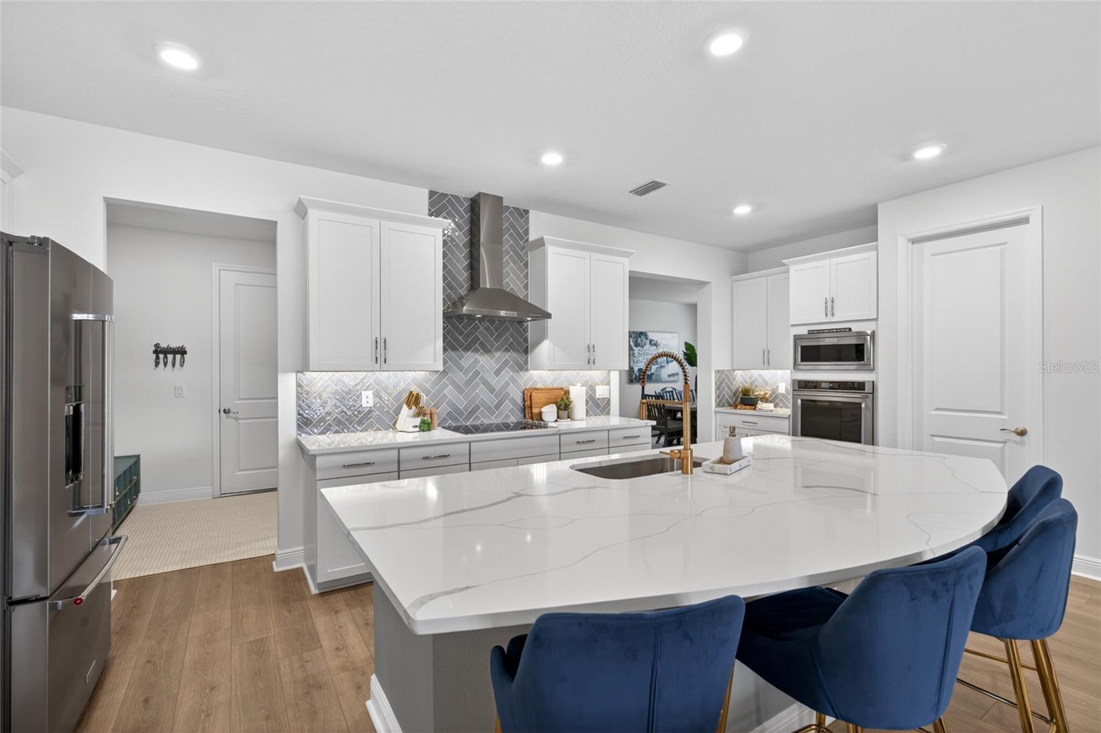 Image 13 of 81 For 7479 Sea Manatee Street