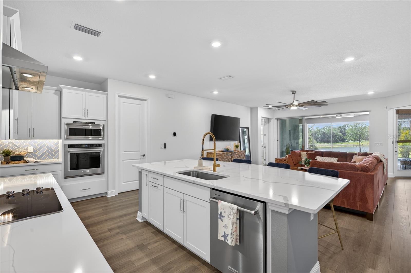 Image 14 of 81 For 7479 Sea Manatee Street