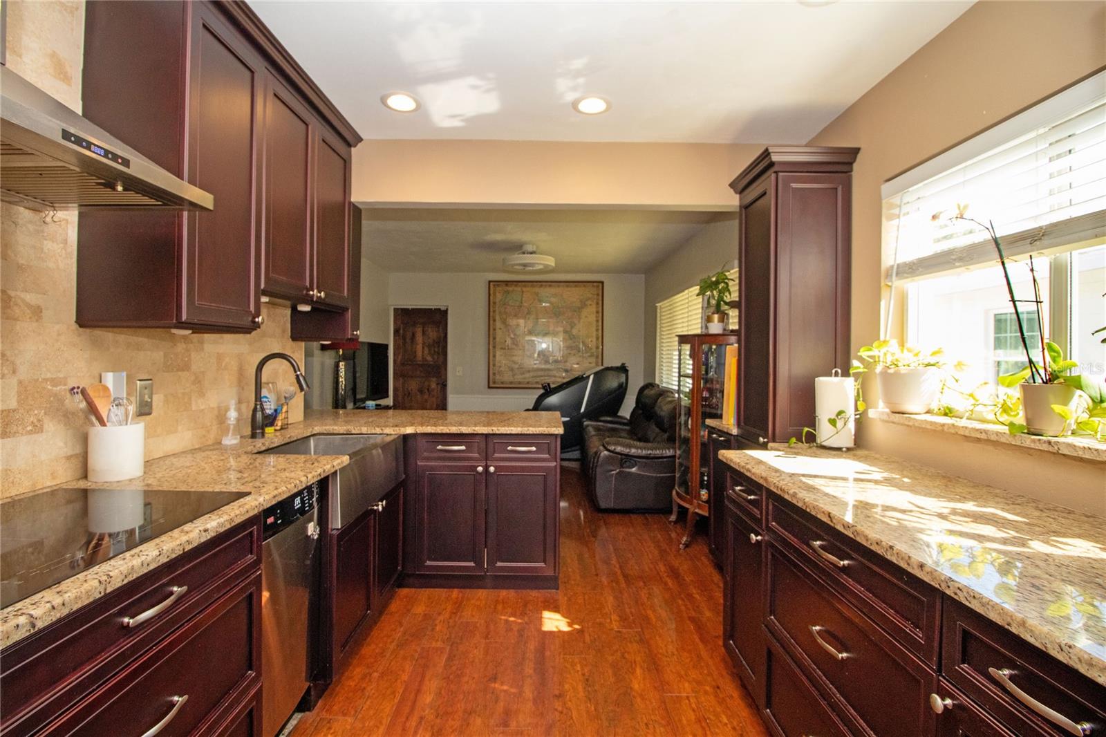 Image 13 of 30 For 5335 8th Avenue N