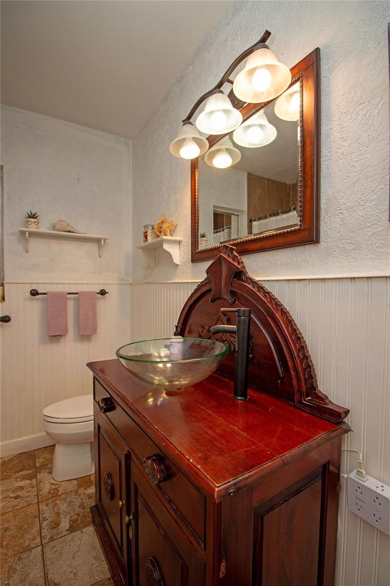 Image 21 of 30 For 5335 8th Avenue N