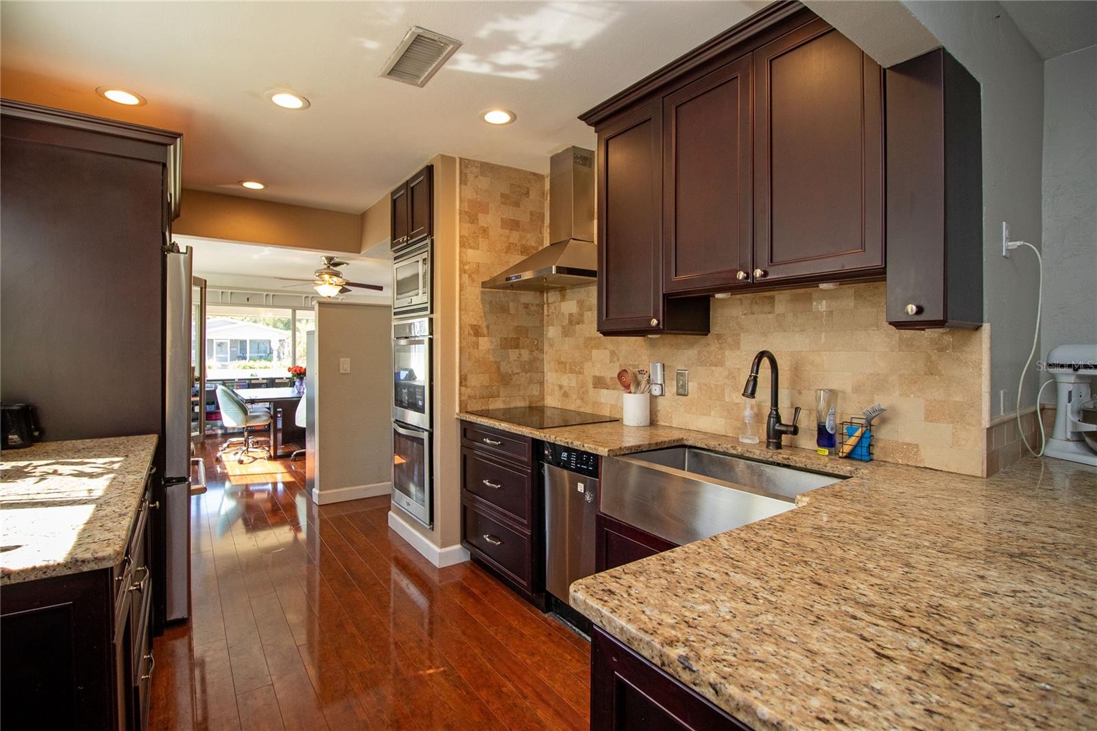 Image 9 of 30 For 5335 8th Avenue N